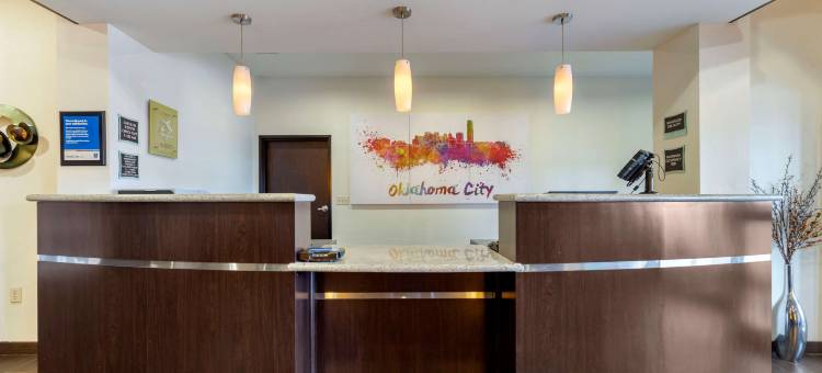 舒适套房酒店-俄克拉何马市东I-40(Comfort Inn & Suites Oklahoma City West - I-40)图片