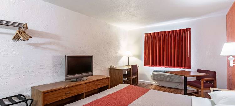 内珀维尔6号汽车旅馆(Motel 6 Naperville, IL)图片