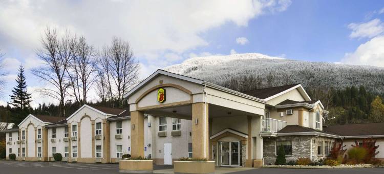 雷夫尔斯托克速8酒店(Super 8 by Wyndham Revelstoke BC)图片