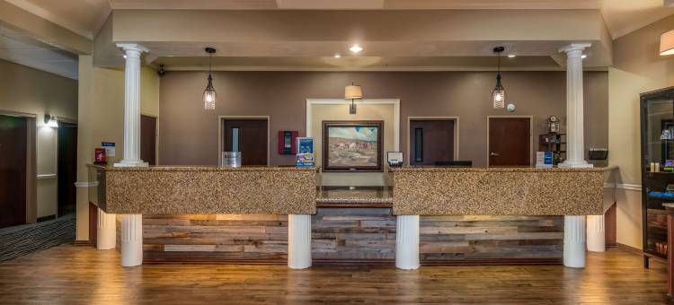 沙姆罗克贝斯特韦斯特优质套房酒店(Best Western Plus Shamrock Inn  Suites)图片