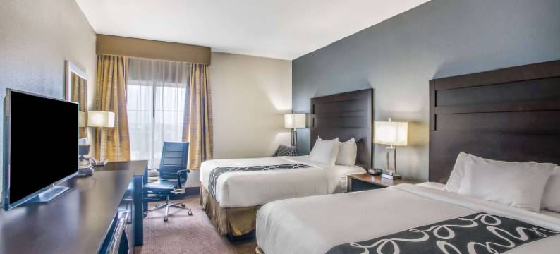 肯尼迪卡恩斯市拉昆塔温德姆套房酒店(La Quinta Inn & Suites by Wyndham Karnes City - Kenedy)图片