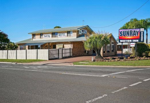 Sunray Motor Inn Hotel Overview