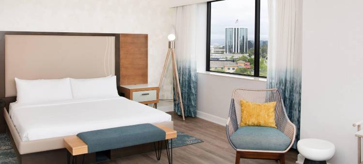 纽波特海滩万丽酒店(Renaissance Newport Beach Hotel)图片