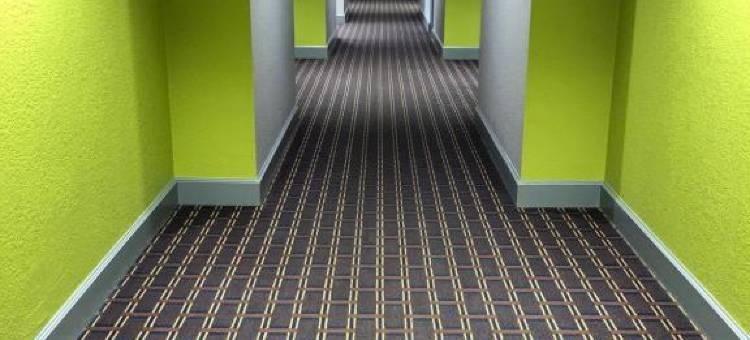 哈里森温德姆速8酒店(Super 8 by Wyndham Harrison OH)图片