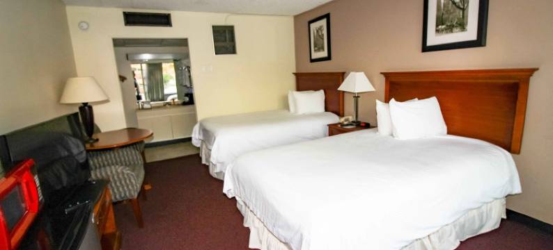 费尔布里奇哈德逊山谷酒店与会议中心(Newburgh Inn)图片