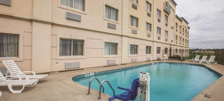 埃文斯维尔拉昆塔温德姆套房酒店(La Quinta Inn & Suites by Wyndham Evansville)图片