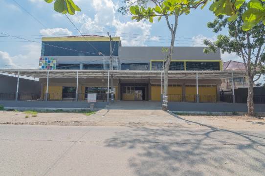 红多兹Plus酒店-近三马林达文化公园(RedDoorz Plus Near Taman Budaya Samarinda)