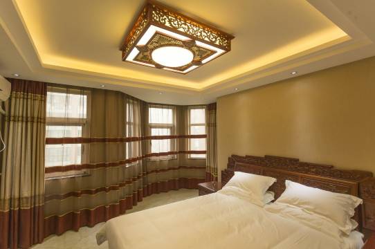 嵩典轩823公寓(阳城路分店)