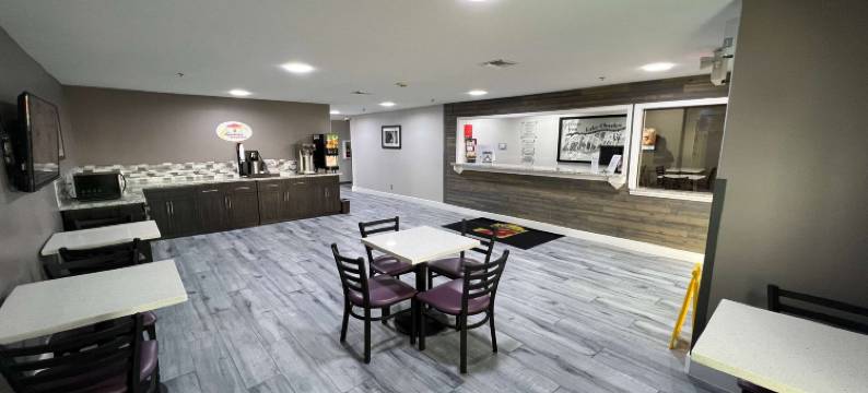 查尔斯湖-萨尔法速8酒店(Super 8 by Wyndham Lake Charles/Sulphur)图片