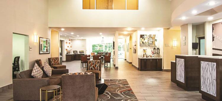 温哥华机场拉昆塔温德姆酒店(La Quinta Inn by Wyndham Vancouver Airport)图片