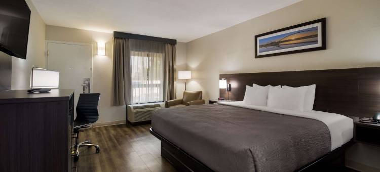 体育馆品质酒店(Quality Inn Coliseum)图片