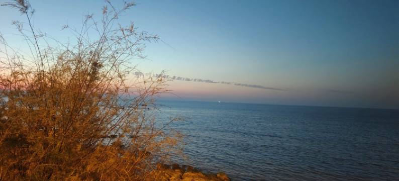 小石岛日落民宿(锦州路分店)图片