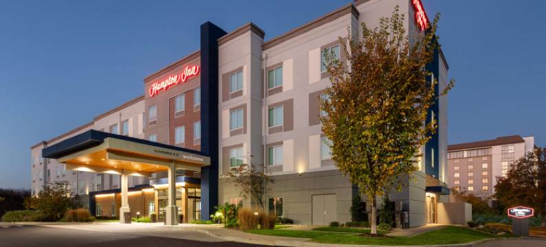 希尔顿纳什维尔机场世纪广场欢朋酒店(Hampton Inn by Hilton Nashville Airport Century Place)图片