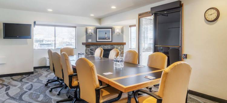 埃德蒙兹港贝斯特韦斯特优质酒店(Best Western Plus Edmonds Harbor Inn)图片