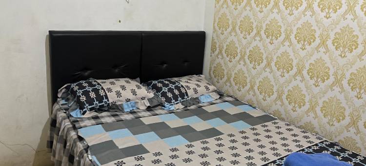 O酒店阿拉姆伊斯兰旅馆，靠近马穆朱变电站(Hotel O Wisma Alam Syariah Near Pln Gardu Induk Mamuju)图片