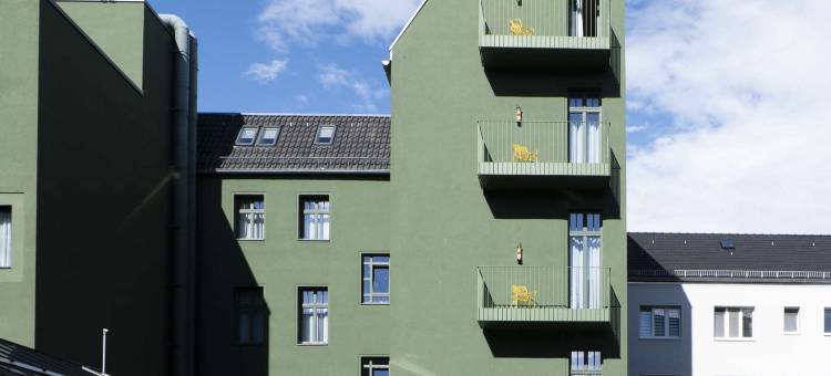 斯莱柏林(Sly Berlin)图片