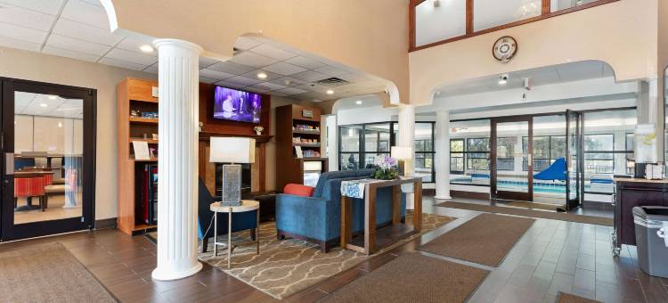 伦巴德阿狄森舒适套房酒店(Comfort Suites Lombard/Addison)图片