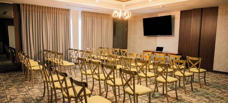 拉昆塔-温德姆雷诺萨酒店(La Quinta by Wyndham Reynosa)图片