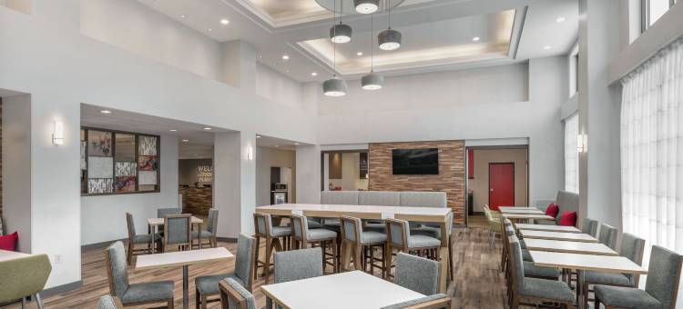 希尔顿欢朋套房酒店-伯灵顿(Hampton Inn & Suites Burlington)图片