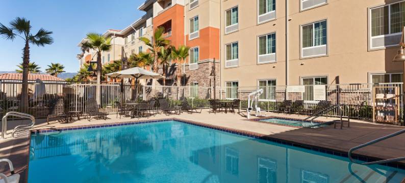 希尔顿欢朋套房酒店-圣贝纳迪诺(Hampton Inn & Suites San Bernardino)图片