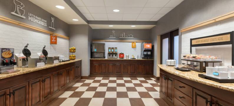 希尔顿欢朋套房酒店-罗杰斯(Hampton Inn & Suites Rogers)图片