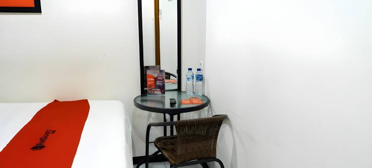红多兹酒店-近塞特拉萨里商场4号(RedDoorz Near Setrasari Mall 4)图片