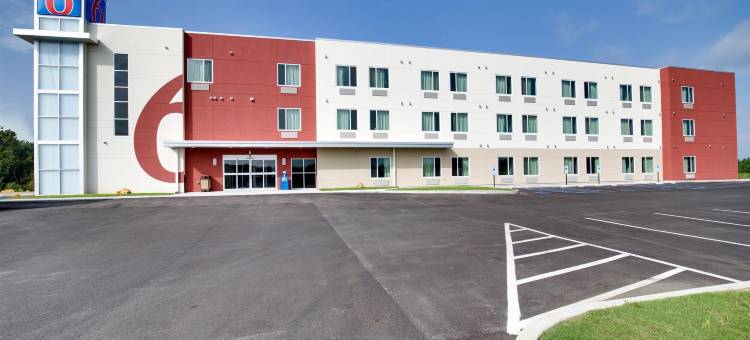 MO 帕普勒布拉夫 6 号汽车旅馆(Motel 6 Poplar Bluff, MO)图片