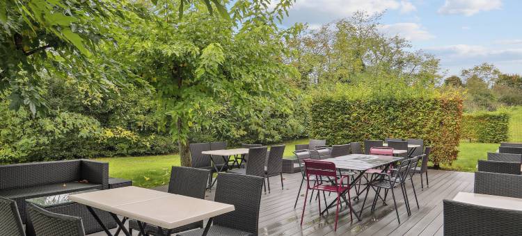 AKENA酒店拉费尔特伯纳德(Hôtel Akena la Ferté Bernard)图片