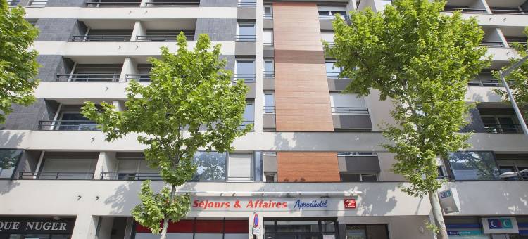 塞祖尔阿菲尔克雷蒙费兰德共和公园酒店(Séjours & Affaires Clermont Ferrand Park République)图片