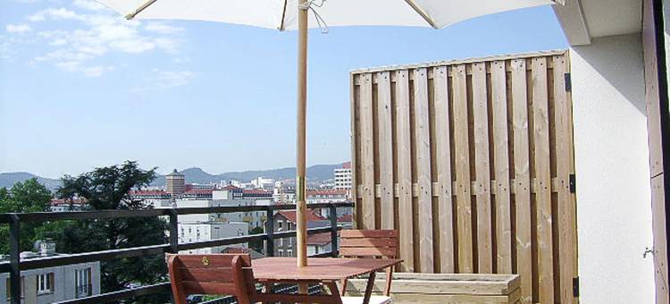 塞祖尔阿菲尔克雷蒙费兰德共和公园酒店(Séjours & Affaires Clermont Ferrand Park République)图片