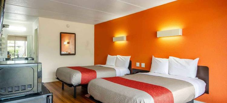 佐治亚布伦瑞克 6 号汽车旅馆(Motel 6 Brunswick, GA)图片