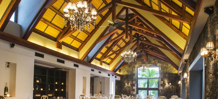 贝尔马尔水晶海滩度假村(Crystals Beach Resort Belle Mare, a member of Radisson Individuals)图片