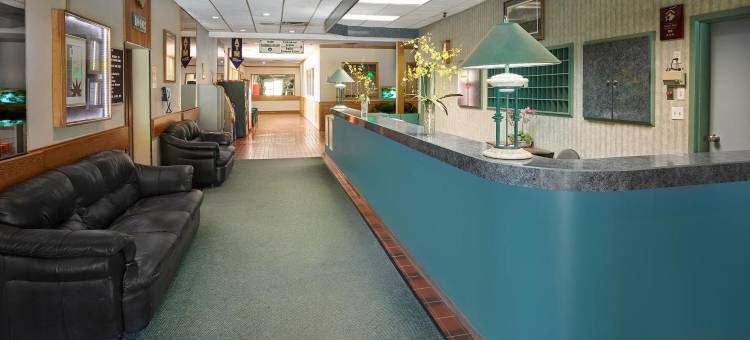 克雷斯特伍德酒店(Crestwood Hotel)图片
