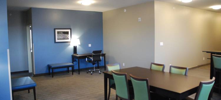 萨斯喀彻温堡贝斯特韦斯特优质套房酒店(Best Western Plus Fort Saskatchewan Inn  Suites)图片