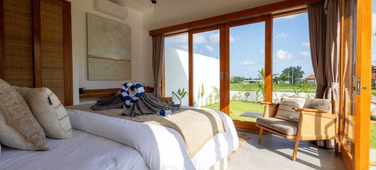 鲁米亚诺二号别墅(Villa Rumiano 2 - Brand New Spacious 2Br Villa with View and Pool)图片