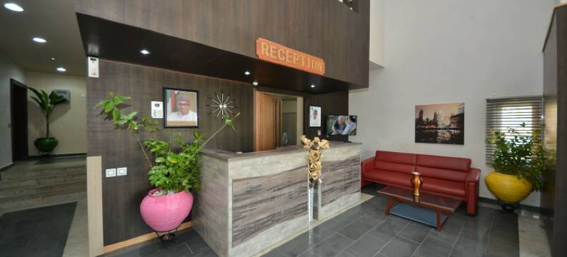 阿尔法加公寓(Alphaplus Apartments)图片