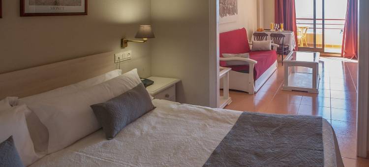 阿瓜杜尔塞公寓酒店(Apartahotel Aguadulce)图片