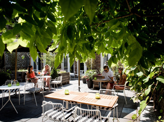 菲茨罗伊花园酒吧都会酒店