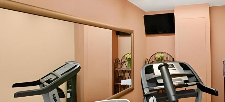 杰克逊维尔呗盟套房酒店(Baymont by Wyndham Jacksonville)图片