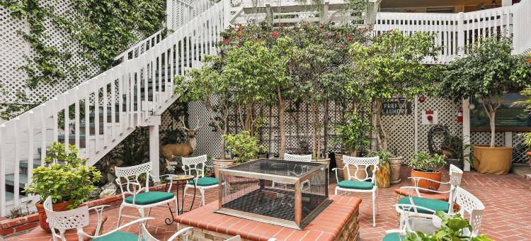 卡塔莉娜庭院套房酒店(Catalina Courtyard Suites)图片