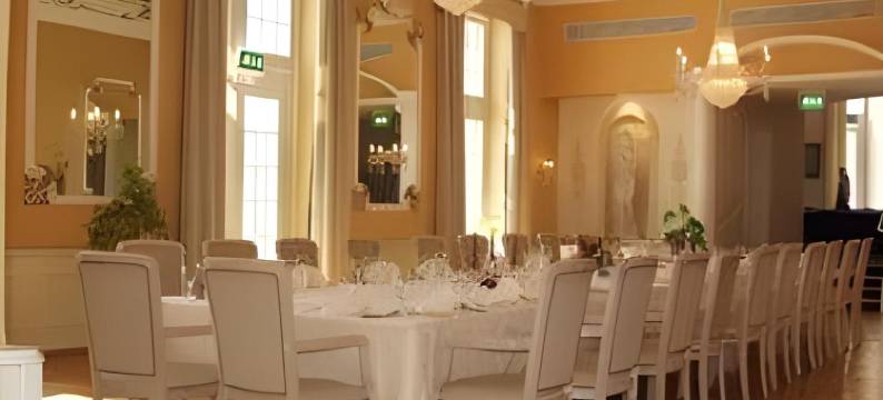 施罗斯克林可酒店(Seehotel Schloss Klink)图片