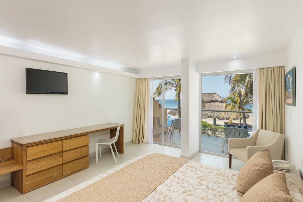 Posada Real IxtapaOver view