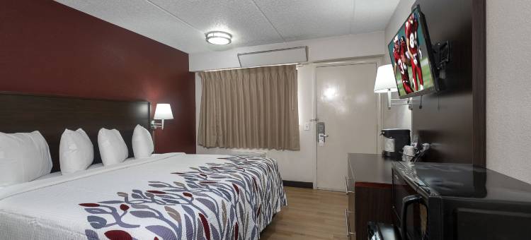 尚佩恩大学红顶酒店(Red Roof Inn Champaign - University)图片