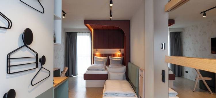 茧特蕾西恩维泽(Cocoon Theresienwiese)图片