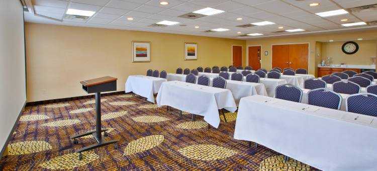 希尔顿欢朋酒店-底特律诺维(Hampton Inn by Hilton Commerce Novi)图片