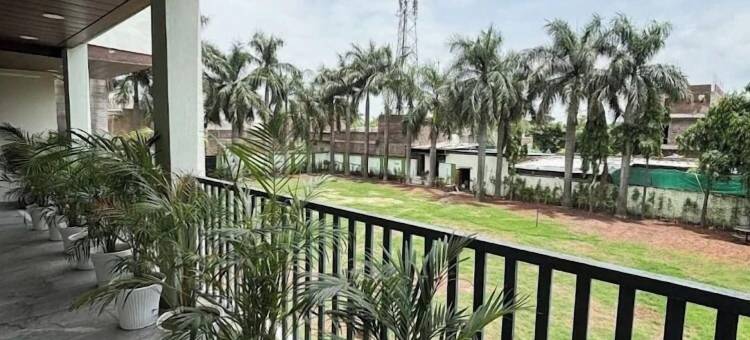 达娜拉克希米幸福酒店(Hotel Dhana Lakshmi Bliss)图片