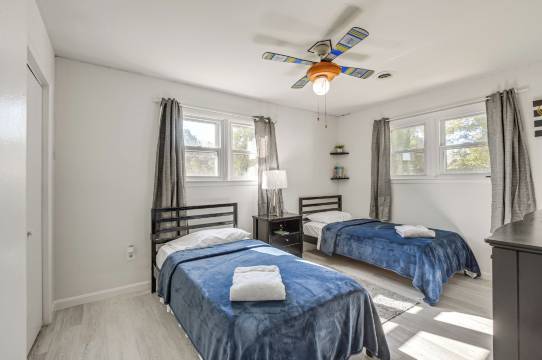 欢迎宠物:宁静的银泉度假屋!(Pets Welcome: Quiet Silver Spring Retreat!)