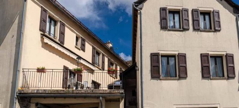 Gîte de France Bon Aubrac for 12 People图片