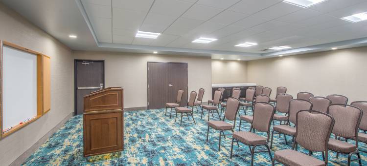 智选假日套房酒店肖尼堪萨斯市西(Holiday Inn Express & Suites Shawnee-Kansas City West)图片