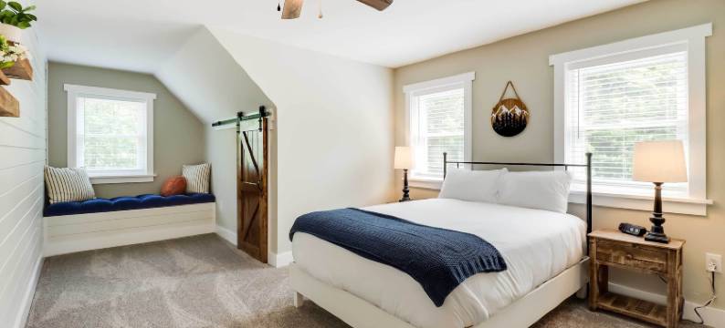 带匹克球场和火坑：米尔顿小屋！(Pickleball Court & Fire Pit: Milton Cabin!)图片